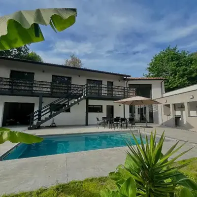 Grande villa avec piscine au portes de bayonne