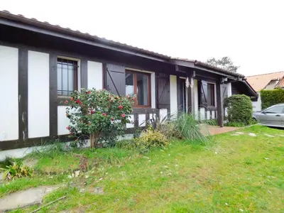 Jardin de l'établissement Villa LANDAYA Cozy & Calme avec piscine privée