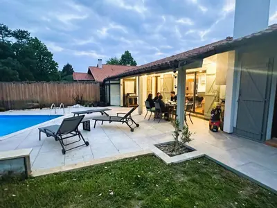 Piscine de l'établissement Villa LANDAYA Cozy & Calme avec piscine privée ou située à proximité