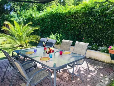 Jardin de l'établissement Location dans les Landes et le Pays basque