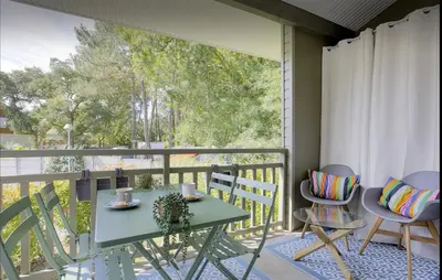Balcon ou terrasse dans l'établissement Appartement Lumineux et Calme