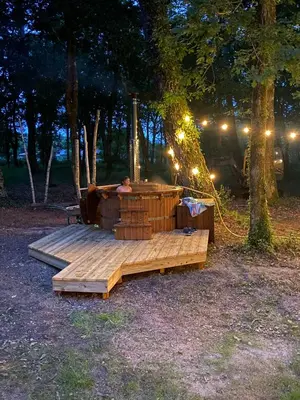 Jardin de l'établissement Tente Lodge