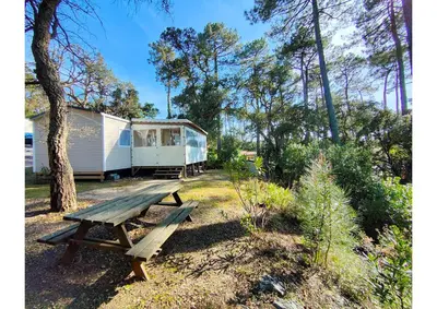 Jardin de l'établissement Mobil-home Clim, TV, LV Camping LES OYATS 4 étoiles - MH-A017