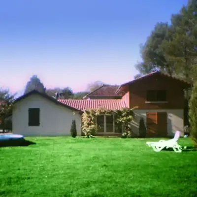 MAISON AVEC MAGNIFIQUE JARDIN LANDES Lit et mixe