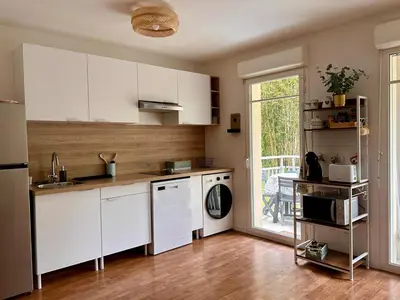 Cuisine ou kitchenette dans l'établissement Le cosy bisca-Parking-terasse-Lac-Océan