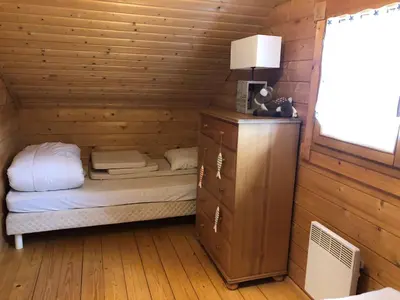 Un ou plusieurs lits dans un hébergement de l'établissement la teste de buch chalet 143 ds domaine loisirs