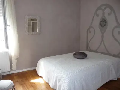 Un ou plusieurs lits dans un hébergement de l'établissement Maison de ville tout confort