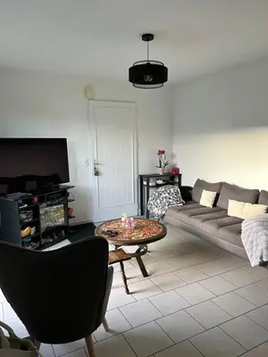 Coin salon dans l'établissement Maison au calme avec jardin