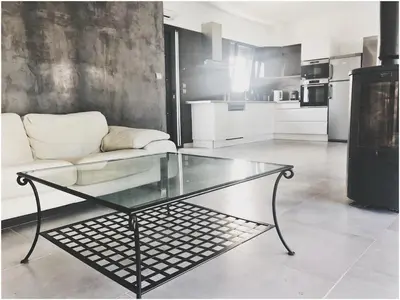 Cuisine ou kitchenette dans l'établissement Villa de luxe tout confort