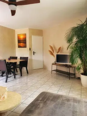 Plan de l'établissement Maison paisible avec jardin - proche du lac de Sanguinet