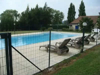 Piscine de l'établissement gite d'Andriou ou située à proximité