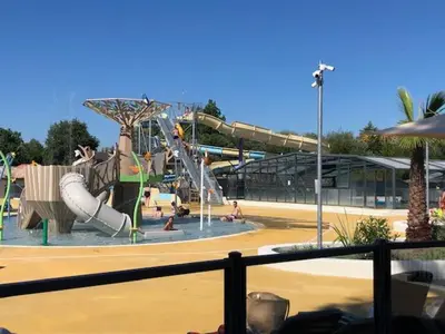 Piscine de l'établissement Mobilhome camping Rivage des Landes ou située à proximité