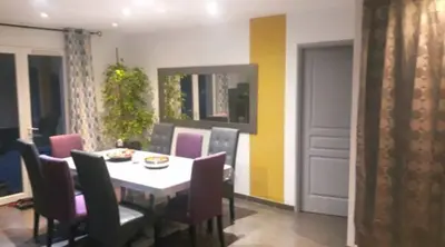 Coin salon dans l'établissement Maison Entre lac et océan