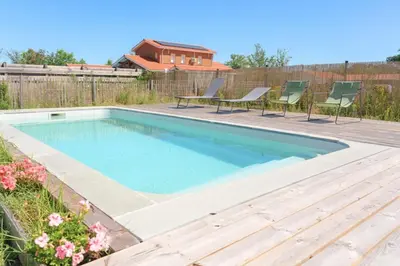 Piscine de l'établissement Maison Calme Biscarosse avec Piscine - 10 min Plage ou située à proximité