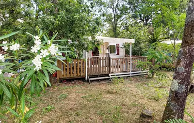 Jardin de l'établissement Cozy Stacaravan In Saint-Paul-Lès-Dax
