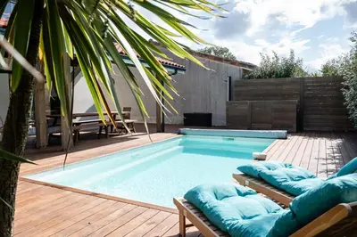 Piscine de l'établissement Villa Douceur d'Océane ou située à proximité