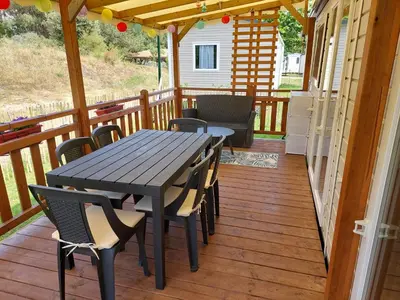 Balcon ou terrasse dans l'établissement La Plage 4 étoiles à MIMIZAN emplacement F65 2CH 2SDB 6 personnes