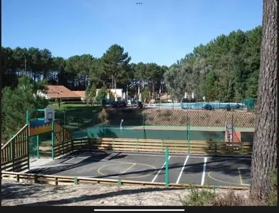 Plan de l'établissement Petite maison dans les Landes