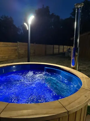Piscine de l'établissement Gîte Domaine d'Hybère ou située à proximité