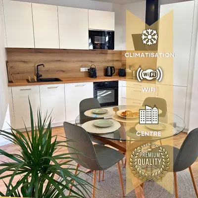 Cuisine ou kitchenette dans l'établissement Signature - Hyper Centre - Clim - Wifi