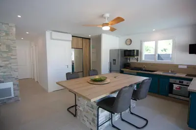 Cuisine ou kitchenette dans l'établissement Villa Coquillage