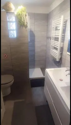 Salle de bains dans l'établissement EntreLac&Ocean ch4