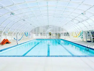 Piscine de l'établissement Mobil-home Prestige avec Terrasse, 3 Chambres, 6 Couchages - API-1-52-645 ou située à proximité