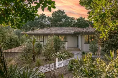 Jardin de l'établissement La Cabane du Cap Ferret