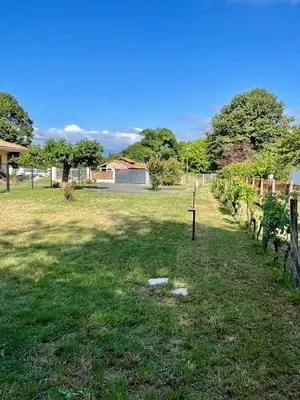 Jardin de l'établissement Maison climatisée 3 chambres avec jardin