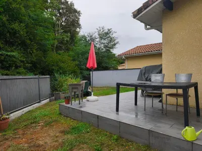 Jardin de l'établissement Maison meublée 1 chambre