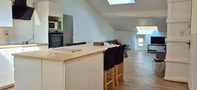 Cuisine ou kitchenette dans l'établissement Lum de Dax - Clim - Centre - Spacieux