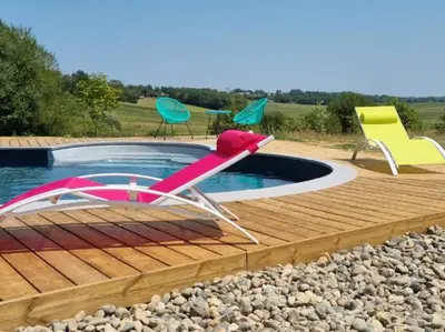Piscine de l'établissement Domaine du Prince ou située à proximité