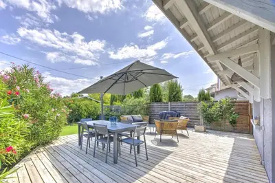 Jardin de l'établissement Villa Manava - Climatisée avec terrasse et jardin