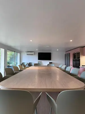 Télévision ou salle de divertissement dans l'établissement Le Tuc Lodge
