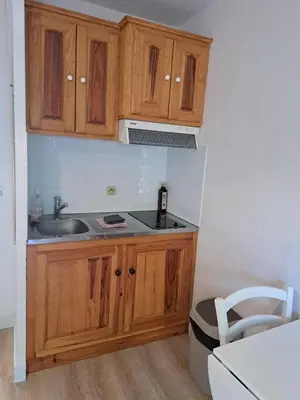 Cuisine ou kitchenette dans l'établissement Ambiance surf et détente à Biscarrosse Plage