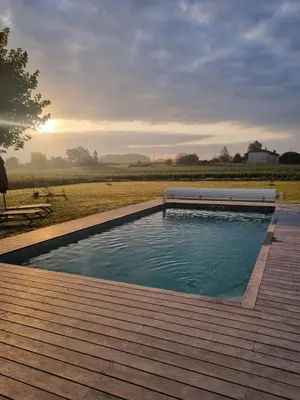 Piscine de l'établissement home of happiness ou située à proximité