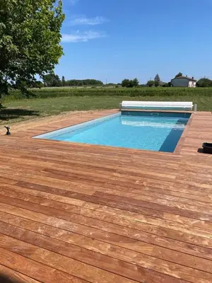Piscine de l'établissement home of happiness ou située à proximité
