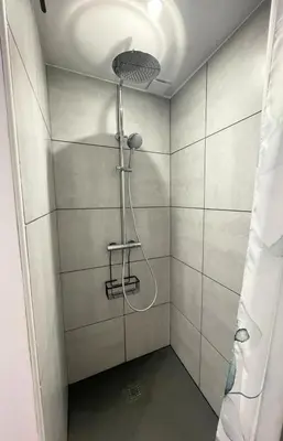 Salle de bains dans l'établissement la pause landaise