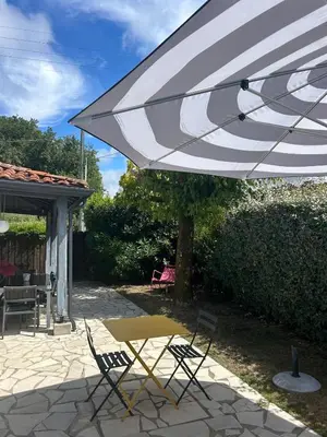Terrasse ou espace extérieur de l'établissement Beautiful Villa for 8 people with pool