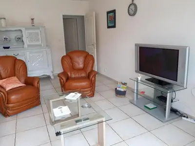 Télévision ou salle de divertissement dans l'établissement Gite de la teoulere