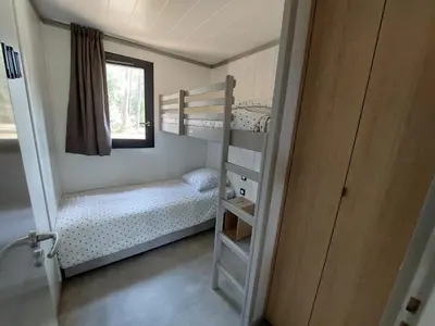 Un ou plusieurs lits dans un hébergement de l'établissement Chalet 5 étoiles empl 74 3CH 2SDB Tv LL Lv Clim