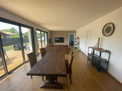 Cuisine ou kitchenette dans l'établissement Maison du Lanot