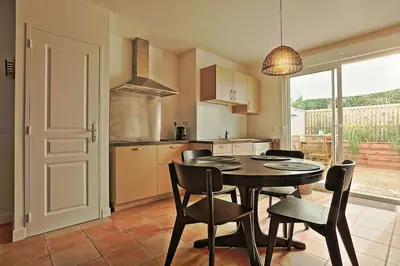 Plan de l'établissement Cocon 4 pers renovated 10 min from the beach.