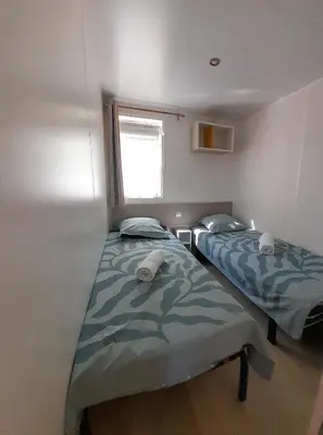 Un ou plusieurs lits dans un hébergement de l'établissement mobilhome 508
