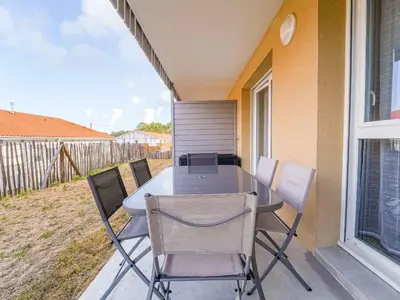 Balcon ou terrasse dans l'établissement Mimizan Plage - Appartement 6 pers à 400m de l'océan - Terrasse et Parking - FR-1-50-195