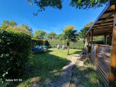 Jardin de l'établissement Mobilhome 6 personnes Marvilla Parks - Mayotte Vacances