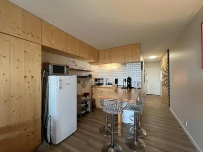 Cuisine ou kitchenette dans l'établissement SEIGNOSSE PLAGE Residence LE TRINQUARt Appt 3 Pers avec parking et wifi