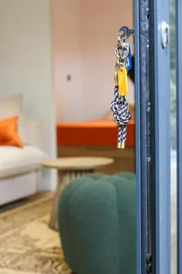 Un ou plusieurs lits dans un hébergement de l'établissement Studio de Charme entre pins,golf et ocean
