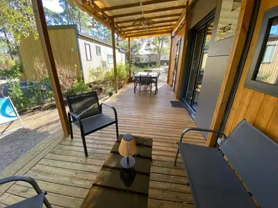 Balcon ou terrasse dans l'établissement Mobil Home camping La Civelle