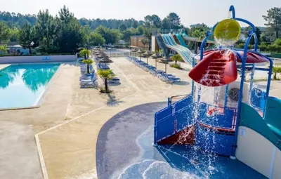 Piscine de l'établissement MH539 La Cabane des vagues ou située à proximité